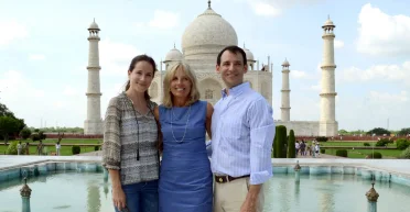 Дочь Джо Байдена разводится с пластическим хирургом после 13 лет брака: все подробности (фото)