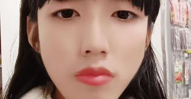 В Китае трансгендерная женщина получила рекордную компенсацию от больницы, где ее "исправляли" электрошоком