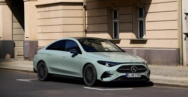 Мир перевернулся: новейший седан Mercedes-Benz получил китайский двигатель (фото)