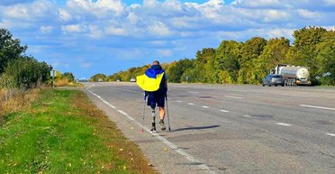 Як ветеран АТО на протезі назбирав 7 млн на ЗСУ — неймовірна історія Олександра Швецова