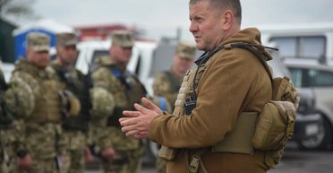 Скільки потрібно мобілізованих: про що посперечалися президент та Залужний