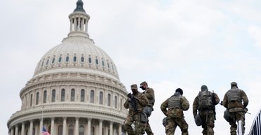 Мав лук та стріли: біля будівлі Когресу США у Вашингтоні затримали чоловіка зі зброєю