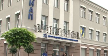 Мільйони гривень на ухилянтах: СБУ викрила очільницю ЦНАПу на Чернігівщині (фото)