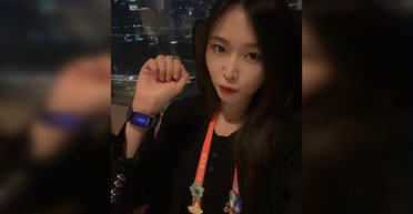 Забудьте о кофе: китайцы создали браслет, который "заряжает" людей током (видео)