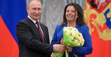 Выбирает парики: главред RT Маргарита Симоньян подтвердила, что у нее рак