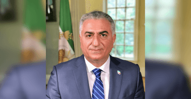 Принц у вигнанні закликав до посилення протестів в Ірані: що відомо про династію Пехлеві