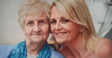 "Любила бінго і сім'ю": в Англії померла бабуся, у якої було 150 онуків і правнуків