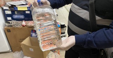 Годами травили людей ради квартир: в Чернигове задержали преступный дуэт (фото, видео)