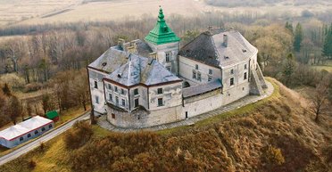 Восставший из руин. Путешествие в Олесский замок