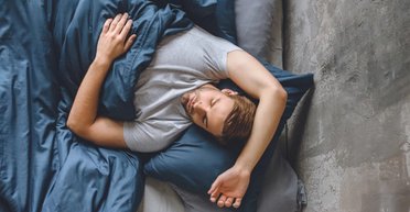 Мозг "спит" еще около 30 минут после того, как человек поднимается с постели, — ученые