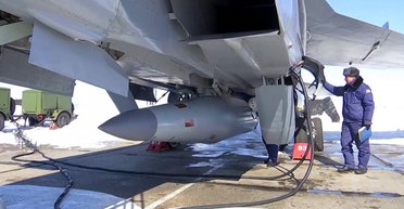 Бандера збиває "Кинджали": як українські оператори РЕБ придумали оригінальний спосіб боротьби з ракетами РФ