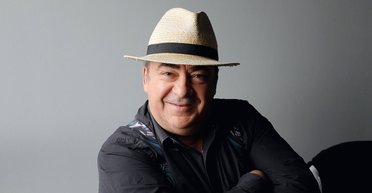 Эта возня сильно жрет энергию, — Виталий Малахов, худрук Театра на Подоле