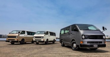 В Японии создали оригинальный гибрид минивэнов Toyota и Volkswagen (фото)