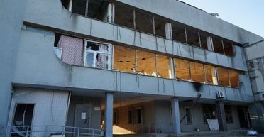 Вибухи в Черкасах: дрони РФ атакували місто, є влучання у вокзал та житловий сектор (фото)