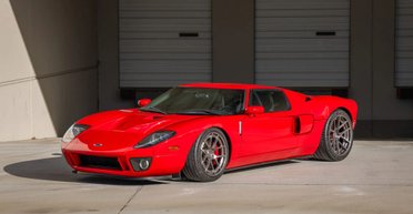 На аукціон виставили раритетний суперкар Ford загиблої зірки Голлівуду (фото)