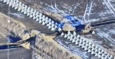 Прорыв границы в Белгородской области: танки ВСУ свободно заехали в Россию (видео)