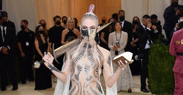 Колишня дівчина Ілона Маска заступилася за Ліззо