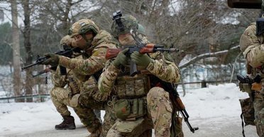 "Не дронами едиными": один воин бригады "Рубеж" остановил вражеский штурм (видео)