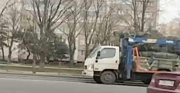 ЗС РФ перемістили техніку з новою позначкою у Маріуполі: що задумав ворог (фото)