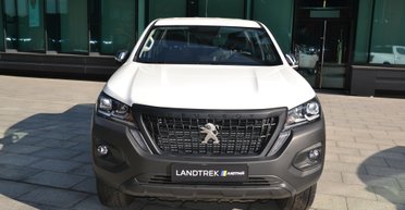 Спеціально для України: представлено недорогий пікап Peugeot "Лютий" (фото)