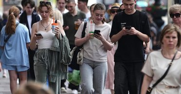 Атаки українських дронів змусили росіян місяцями жити без інтернету, — FT