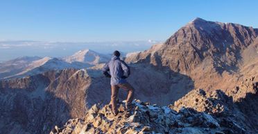 Туристи піднялись на знамениту гору: вони були вражені тим, що там знайшли (фото)