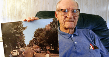 "Загадкова людина" випадково потрапила на один із найпопулярніших знімків у світі (фото)