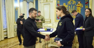 Президент Зеленский отметил Марию Берлинскую и обсудил насущные потребности армии с волонтерским сообществом