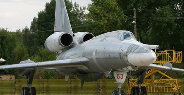 Туполєв Ту-22 на прізвисько "спиртовоз" був першим радянським надзвуковим бомбардувальником