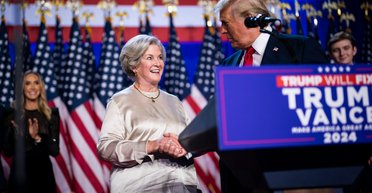 Хакеры из Ирана грозят продать "гигабайты" писем Трампа и его окружения