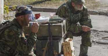 Заставляют воевать и не дают уехать: в "ДНР" пожаловались на заградотряды на границе с РФ