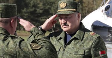 Повістки в Білорусі вручатимуть по СМС: Лукашенко підписав закон