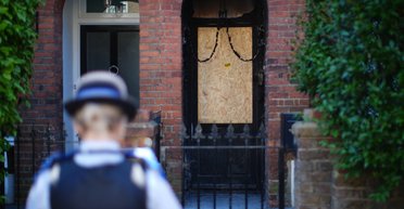 Обвиняют в сговоре: в деле о поджоге дома Стармера задержали еще одного подозреваемого, — The Telegraph