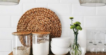 5 мест на кухне, которые лучше чистить пищевой содой