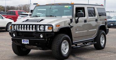 Гость из 2000-х: обнаружен 20-летний Hummer без пробега (фото)