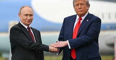 Болгария готова пропустить самолет Путина в Будапешт