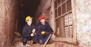 Під жвавим містом знаходиться покинута вікторіанська вулиця з магазинами (фото)