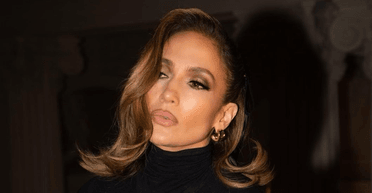 Дженніфер Лопес "намагається захистити себе": у чому причина