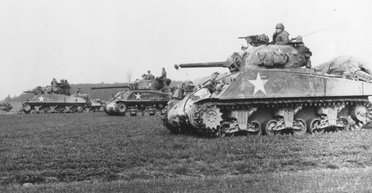 И нет войны. День Победы в фотографиях западных журналистов