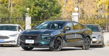 Новый Ford Mondeo 2023 получит сверхэкономичную версию: первые подробности и фото