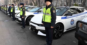 Звинуватили в закликах до протестів: у Киргизстані затримали 11 журналістів, — ЗМІ (фото)