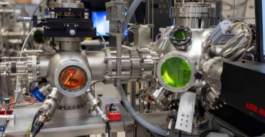 Фізики об'єднали два "неможливих" матеріали в екзотичну структуру: це змінить технології