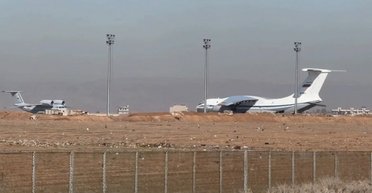 "Нічого тут робити": росіян виганяють із ключової бази в Сирії (відео)