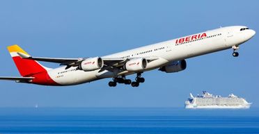 Пасажир побився зі стюардесою й стрибнув з літака, відкривши аварійний вихід (відео)