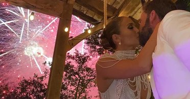 Бен Аффлек та Дженніфер Лопес помічені за поцілунками (фото)