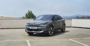 На украинский рынок выходит новый Citroen C4 2025: подробности и цены (фото)