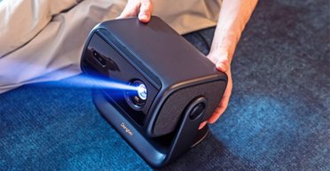 Проекторы заменят телевизоры: почему они становятся все популярнее в 2025 году (фото, видео)