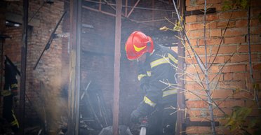 Без света почти 2000 человек: ВС РФ нанесли удар возле Хмельницкой АЭС, — Минэнерго