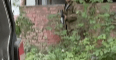 "Второй День рождения": во время эвакуации на Донбассе волонтеры встретили солдата ВС РФ (видео)