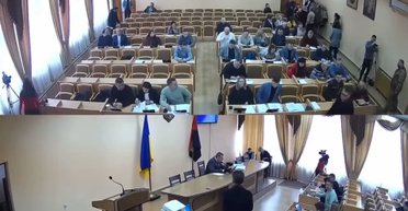 На Львовщине представители ТЦК вручили повестки депутатам во время сессии горсовета (видео)